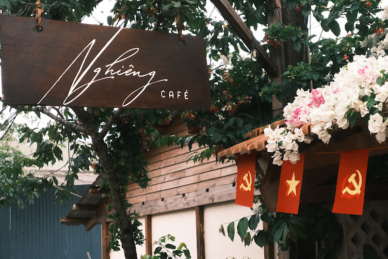 Nghiêng café